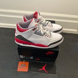 Jordan 3 Fire Red 2022